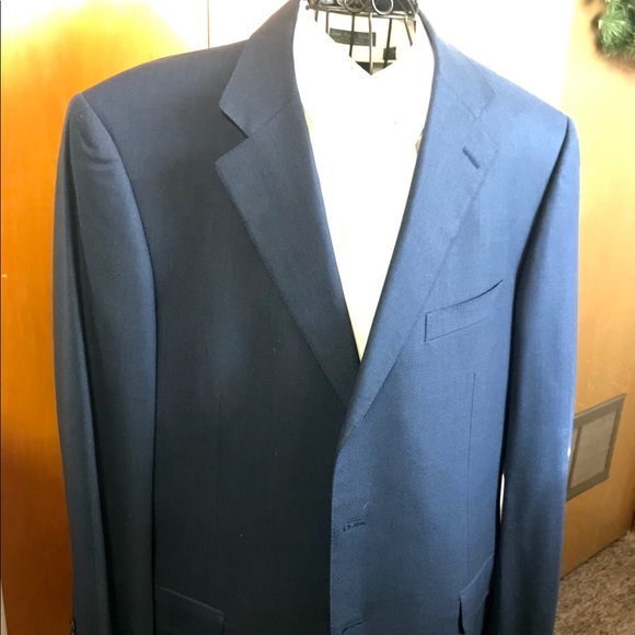 Men’s Suit - Picture 1 of 8